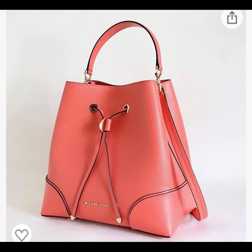 Michael Kors Mercer Gallery Bucket Bag and Matching Wallet in Pink Grapefruit